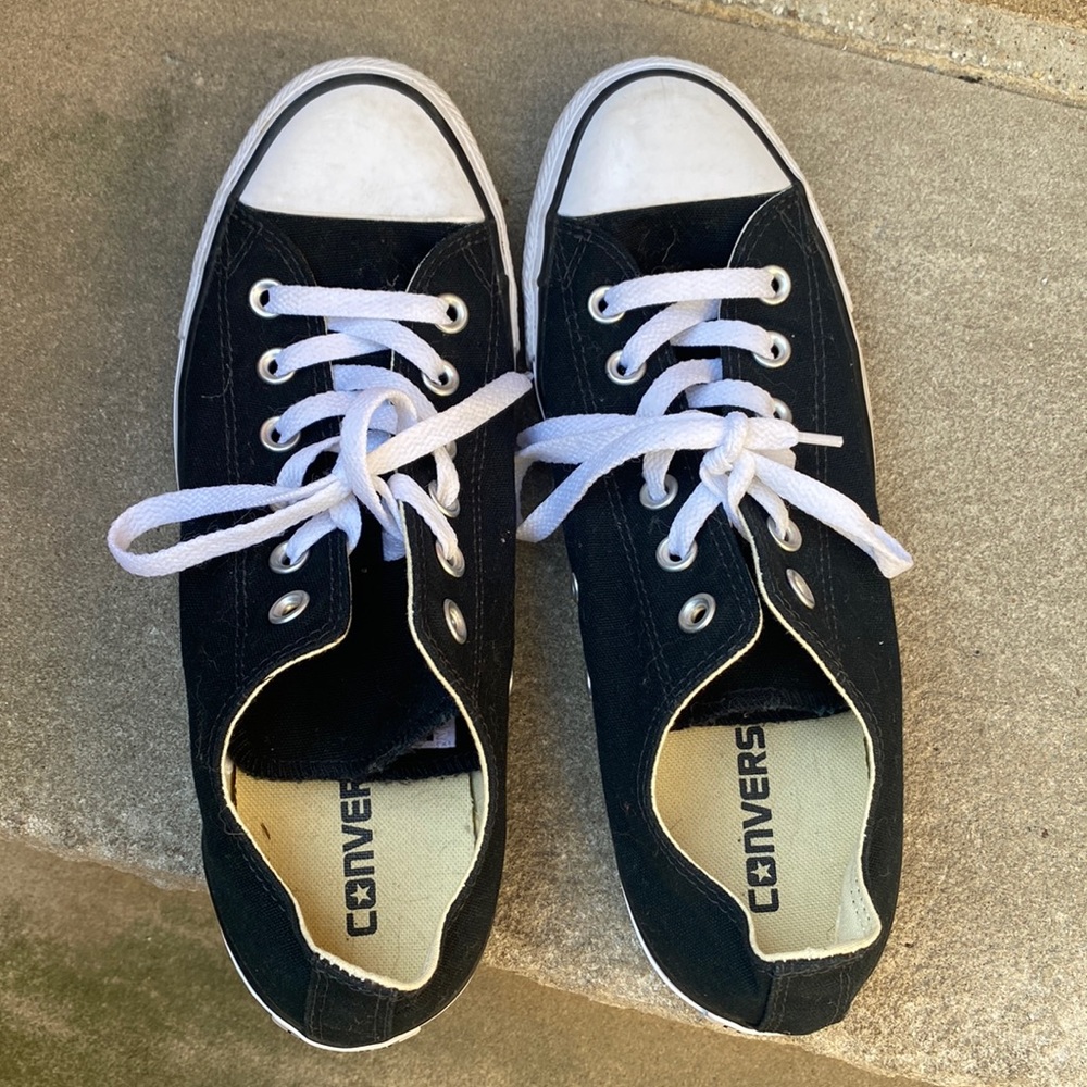 Black converse women size 9